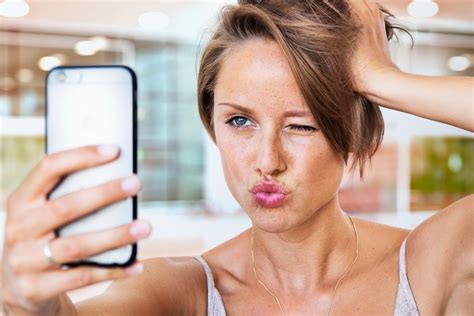 Nude selfie pics. Things To Know About Nude selfie pics. 